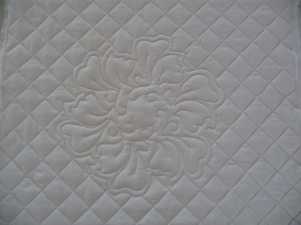 Quilt in Weiss